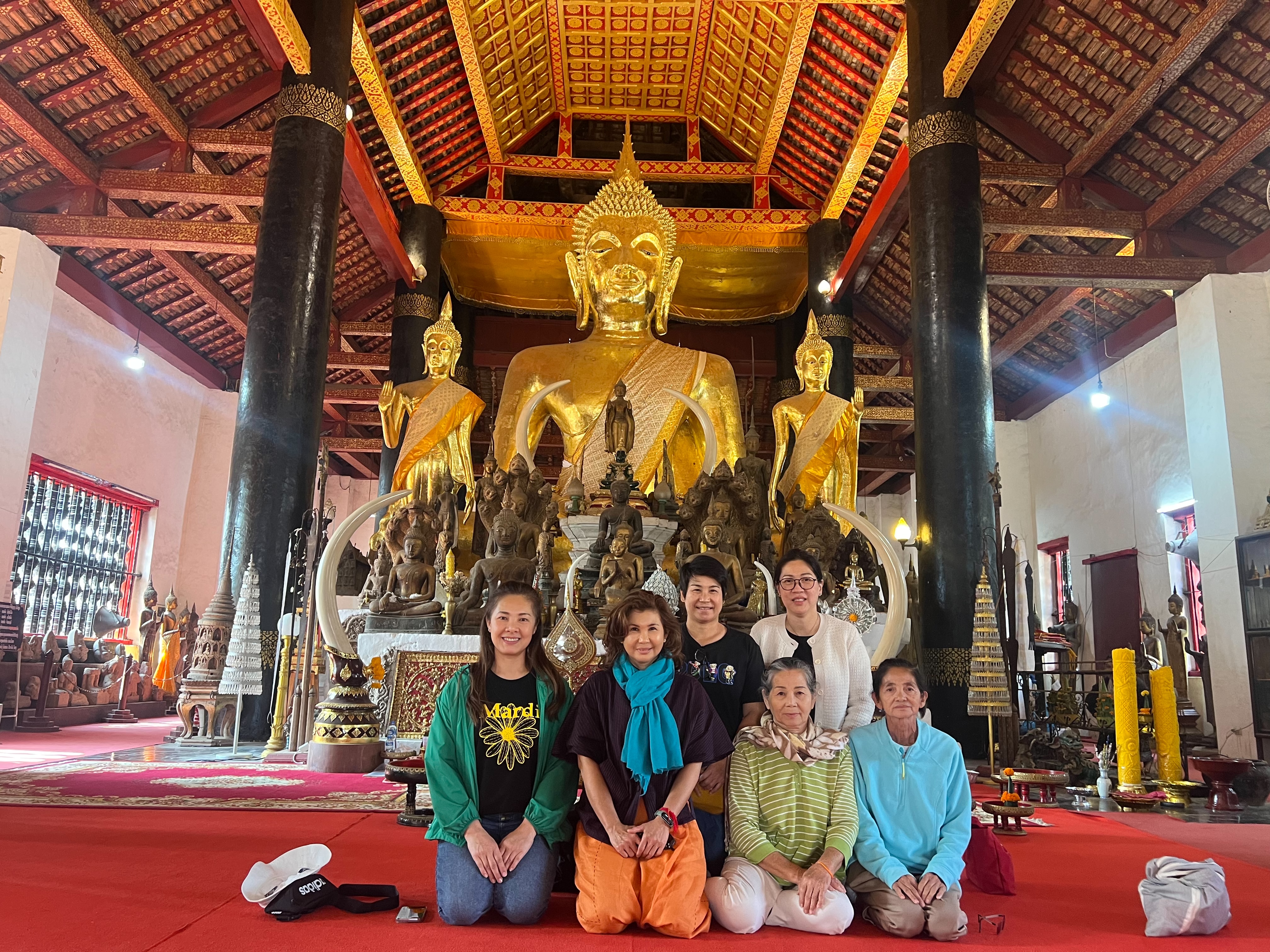 ขอพร วัดเชียงทอง หลวงพระบาง