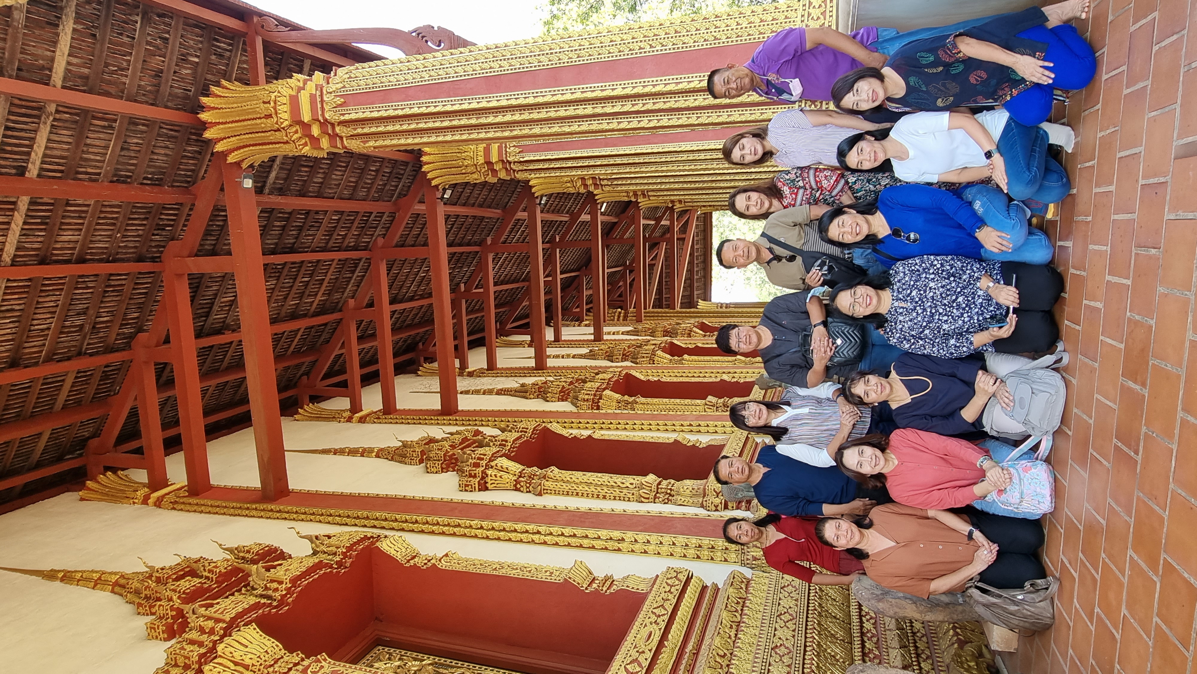 อย่าลืมเดินมาถ่ายรูปนะคะ